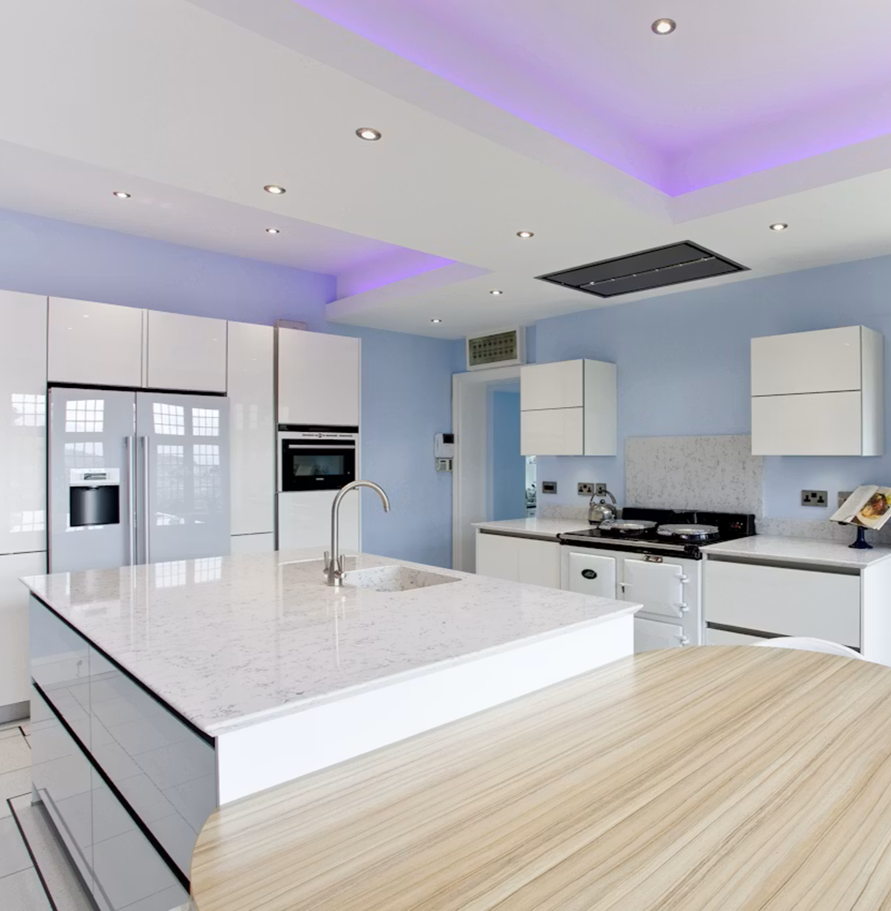Modern kitchen with Silestone Lyra countertop and island